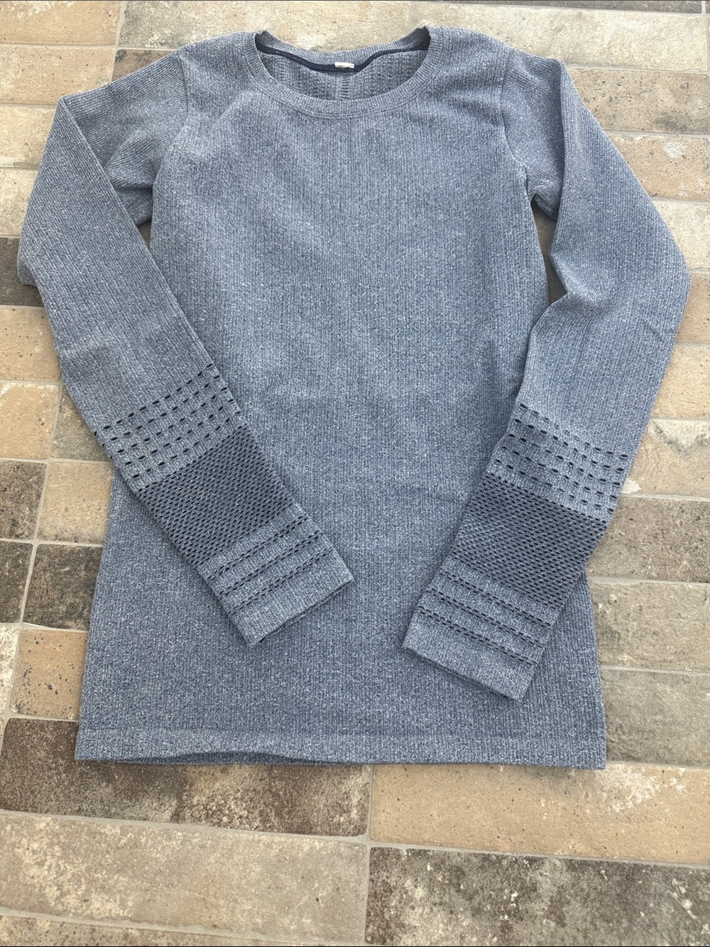 ALO Yoga Heather Gray Crewneck Sweater with Textured Cuffs